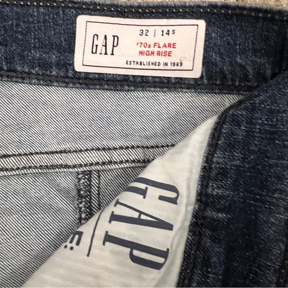 GAP High Rise Patchwork '70s Flare Jeans - Picture 11 of 13